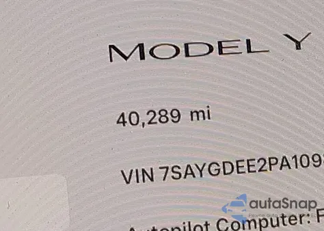 2023 Tesla Model Y Awd/Long Range Dual Motor All-Wheel Drive из США, поврежденный, VIN 7SAYGDEE2PA109825